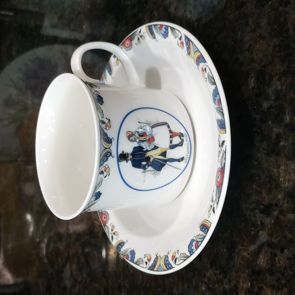 Swedish National Costumes Svenska Landskapsdrákter Västmanland Cup and Saucer